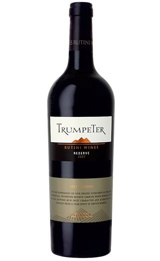 фото вино Rutini Wines Petit Verdot Reserve Mendoza Trumpeter 2014 0,75 л