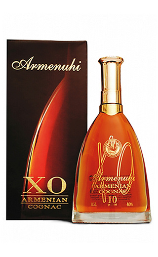 фото коньяк Armenuhi XO 10 Years 0,5 л