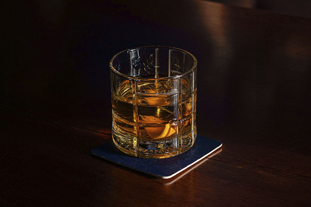 Виски в бокале