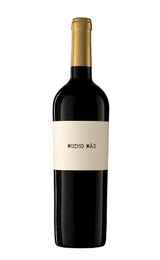 Вино Mucho Mas 1,5 л
