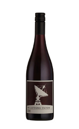 Вино Boutinot The Listening Station Shiraz Victoria 2020 0,75 л